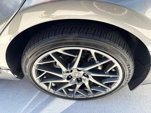 Used 2026 Toyota Camry XLE AWD/4WD image 6