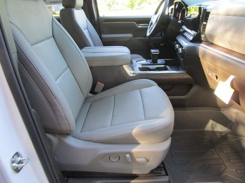 New 2026 GMC Sierra 1500 SLT w/ SLT Premium Plus Package AWD/4WD image 31