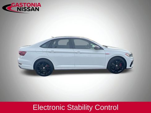 Used 2020 Volkswagen Jetta GLI Autobahn image 10