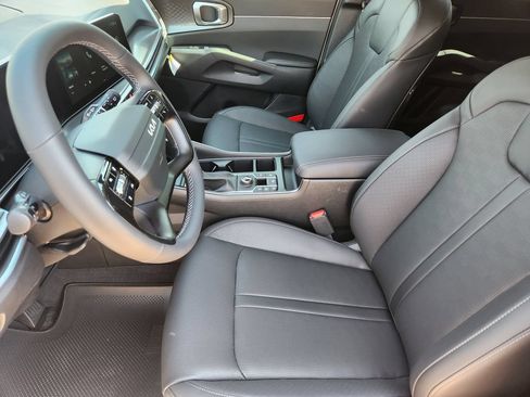 New 2026 Kia Sorento S FWD image 12