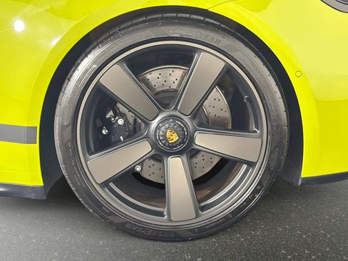 Used 2026 Porsche 911 GTS image 12