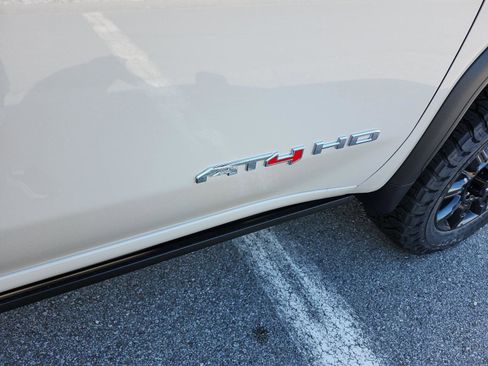 New 2026 GMC Sierra 2500 AT4 w/ AT4 Premium Plus Package image 5