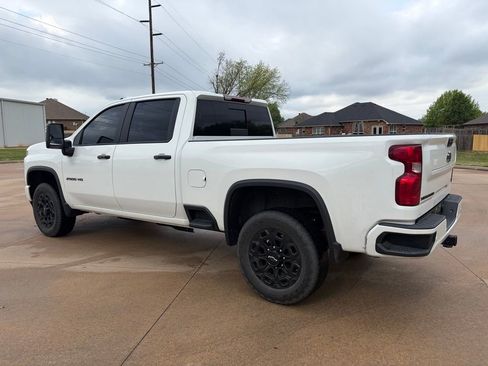 Used 2022 Chevrolet Silverado 2500 LT w/ Z71 Sport Edition image 2