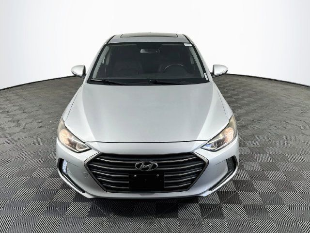 Used 2017 Hyundai Elantra Limited w/ Limited Tech Package 04 FWD image 2