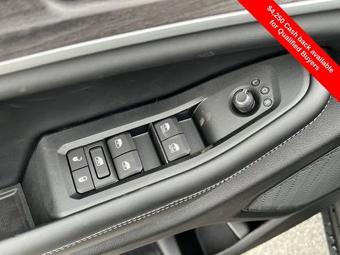 New 2025 Jeep Grand Cherokee Limited w/ Black Appearance Package image 18