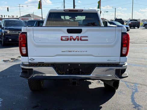 Used 2022 GMC Sierra 2500 SLE w/ SLE Value Package; image 7