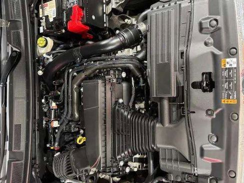 Certified 2025 Lincoln Corsair AWD image 26