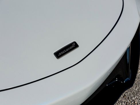 New 2025 McLaren Artura Spider image 22