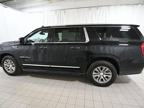 Used 2021 GMC Yukon XL Denali AWD/4WD image 11