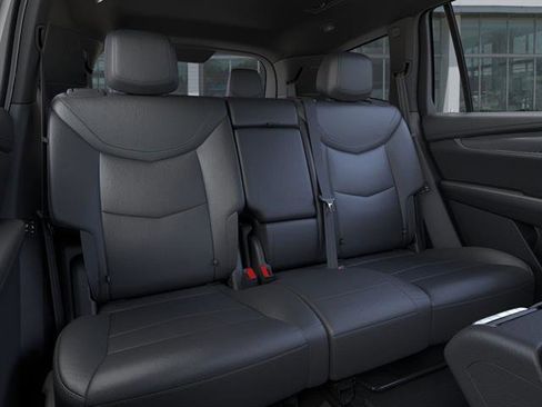 New 2025 Cadillac XT6 Luxury image 17