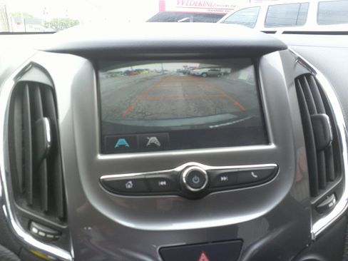 Used 2016 Chevrolet Cruze LT FWD image 22