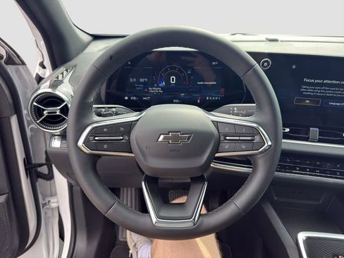 New 2026 Chevrolet Equinox LT AWD/4WD image 10