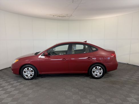 Used 2010 Hyundai Elantra GLS FWD image 7