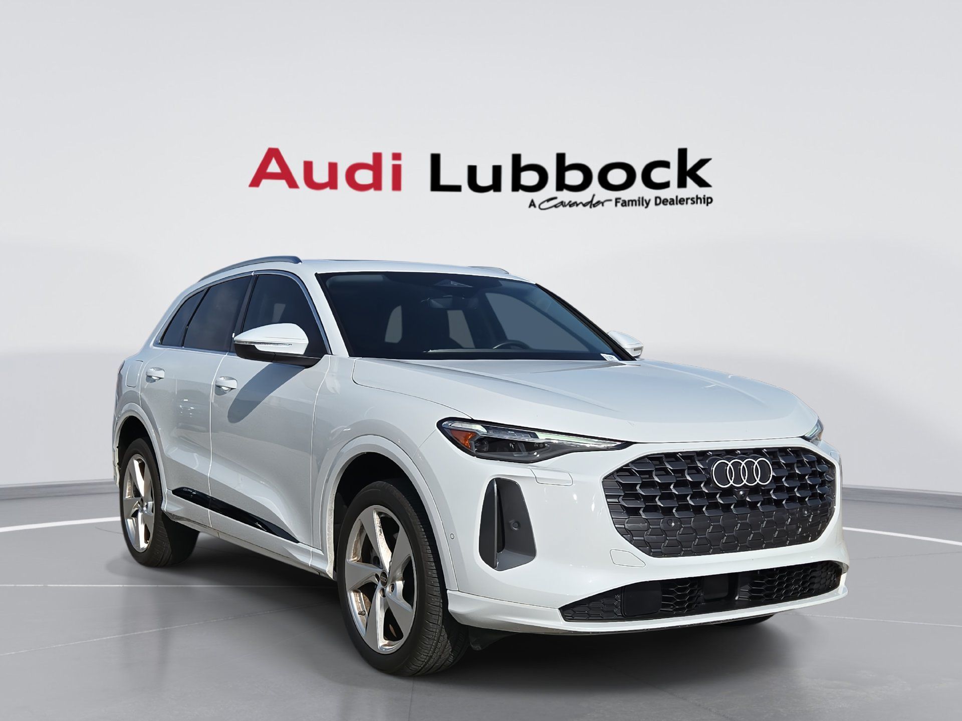 Used 2025 Audi Q5 Premium Plus w/ Premium Plus AWD/4WD image 1