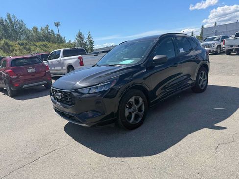 Used 2024 Ford Escape ST-Line AWD/4WD image 3