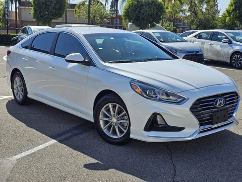 Used 2018 Hyundai Sonata SE image 3