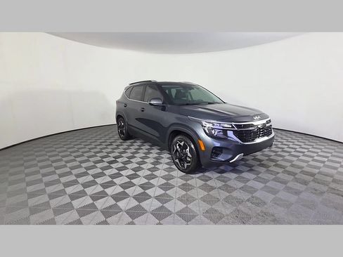 Used 2024 Kia Seltos EX FWD image 51