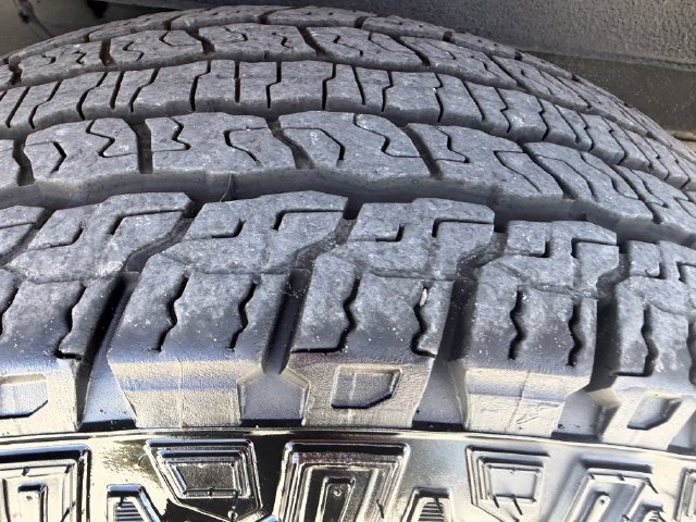 Used 2025 Chevrolet Silverado 1500 LT AWD/4WD image 36