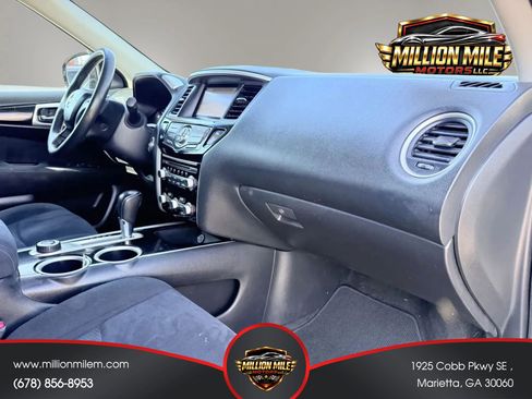 Used 2013 Nissan Pathfinder SV AWD/4WD image 19