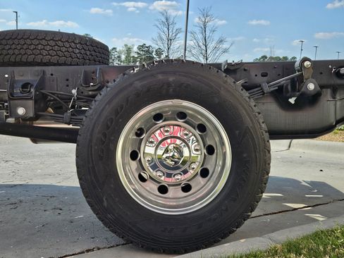 New 2026 RAM 3500 Tradesman w/ Chrome Appearance Group image 24