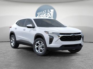 Used 2026 Chevrolet Trax LS w/ LS Convenience Package FWD video 1