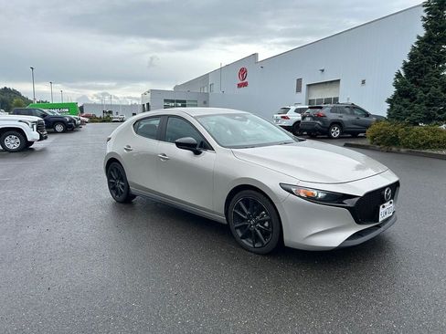 Used 2024 MAZDA MAZDA3 s FWD image 3