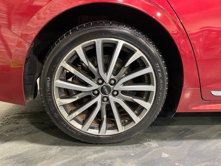 Used 2018 Lincoln Continental Premiere FWD image 10