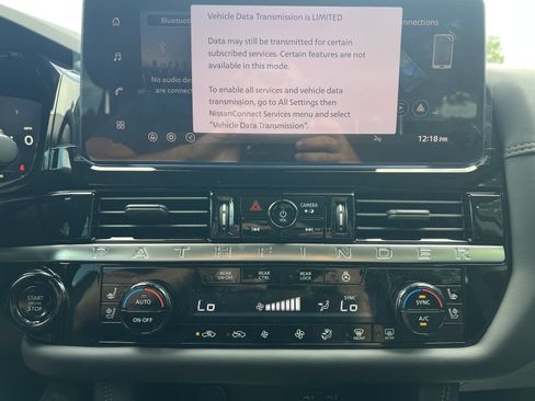 New 2026 Nissan Pathfinder Platinum FWD image 4