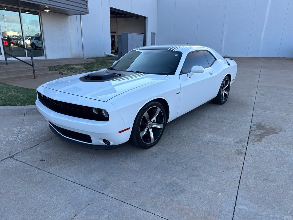 Used 2018 Dodge Challenger R/T Plus RWD image 3