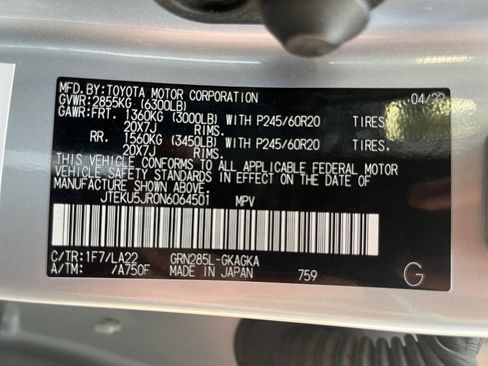 Used 2022 Toyota 4Runner Limited AWD/4WD image 32