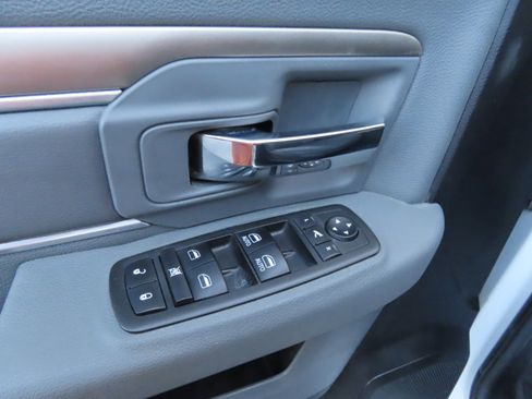 Used 2013 RAM 2500 Big Horn image 28