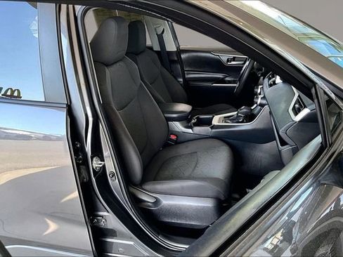 Used 2024 Toyota RAV4 XLE w/ Convenience Package image 27