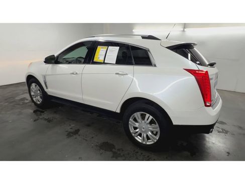 Used 2011 Cadillac SRX Luxury FWD image 6