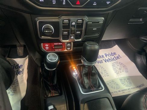 Used 2022 Jeep Gladiator Rubicon w/ LED Lighting Group image 38