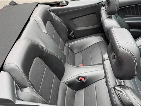 Used 2017 Ford Mustang Premium image 25