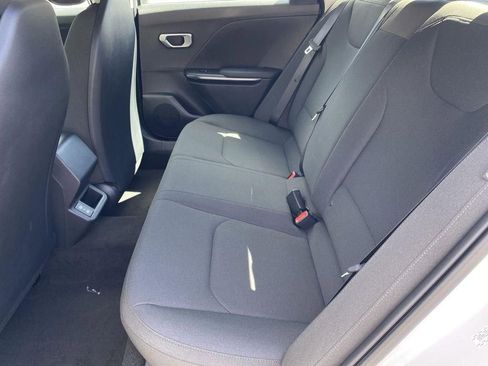 New 2026 Kia K4 LXS image 25