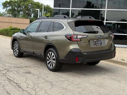 Used 2022 Subaru Outback Premium AWD/4WD image 5