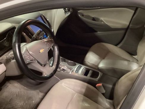 Used 2016 Chevrolet Cruze Premier image 11