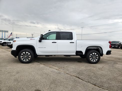 New 2026 Chevrolet Silverado 2500 Custom w/ Custom Value Package AWD/4WD image 3