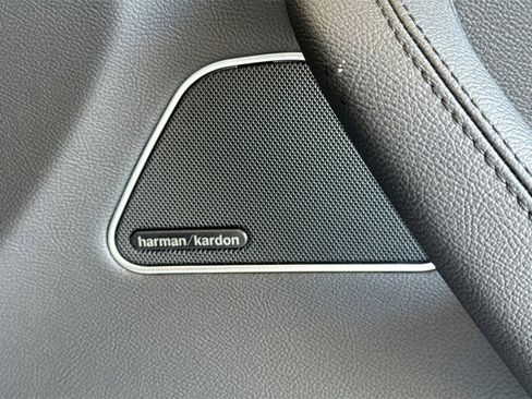 Used 2022 Maserati Levante Modena image 21