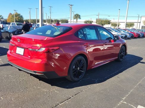 New 2026 Toyota Camry SE image 3