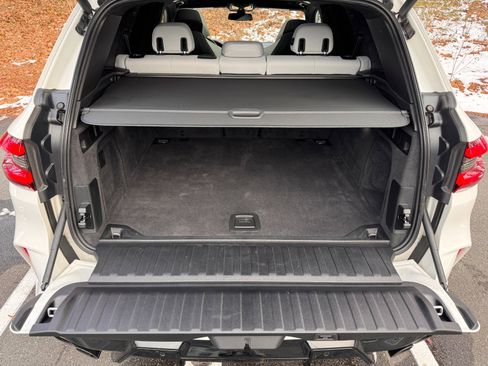 Used 2020 BMW X5 M Competition w/ Executive Package image 64