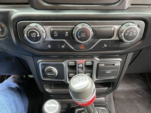 Used 2020 Jeep Wrangler Unlimited Sport S image 28