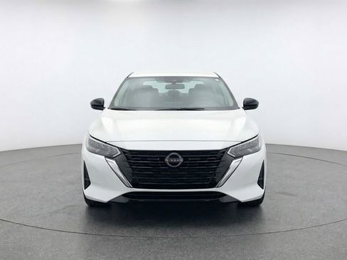 Used 2025 Nissan Sentra SV image 2