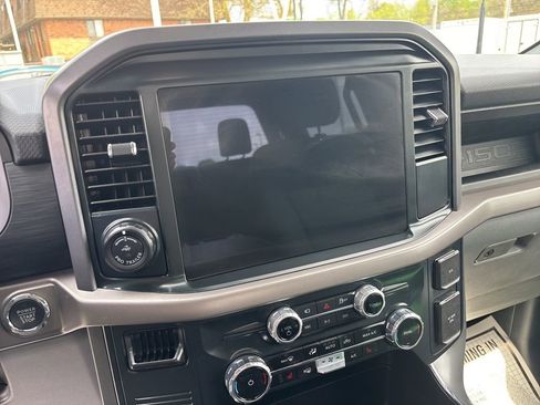Used 2025 Ford F150 Lightning XLT AWD/4WD image 25