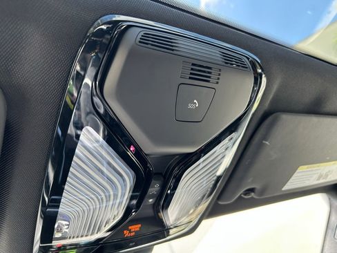 Used 2024 BMW 330i Sedan RWD image 27