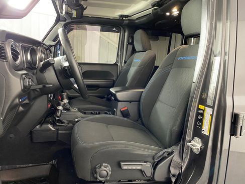 Used 2022 Jeep Wrangler Unlimited Rubicon 4xe w/ Cold Weather Group image 5