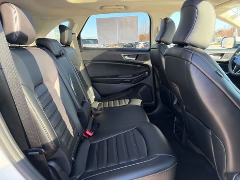 Used 2024 Ford Edge SEL w/ Convenience Package image 33