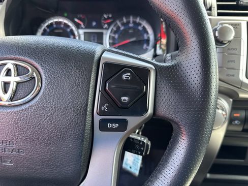 Used 2019 Toyota 4Runner SR5 AWD/4WD image 31