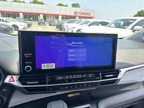 New 2026 Toyota Sienna XLE FWD image 14
